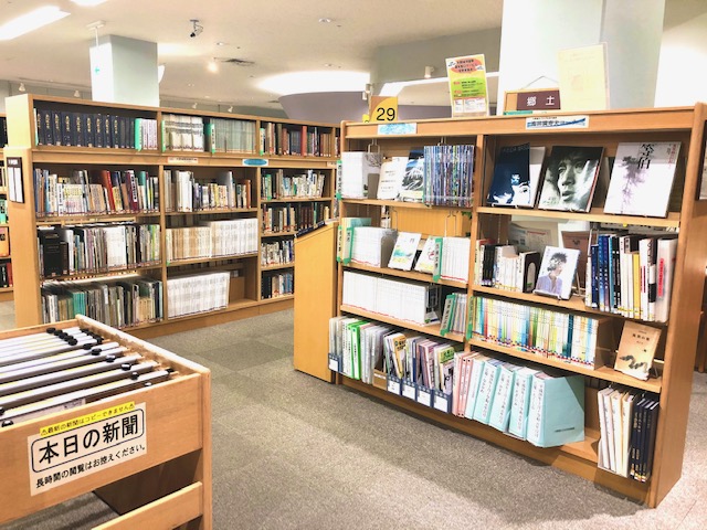 館内写真（郷土資料コーナー）